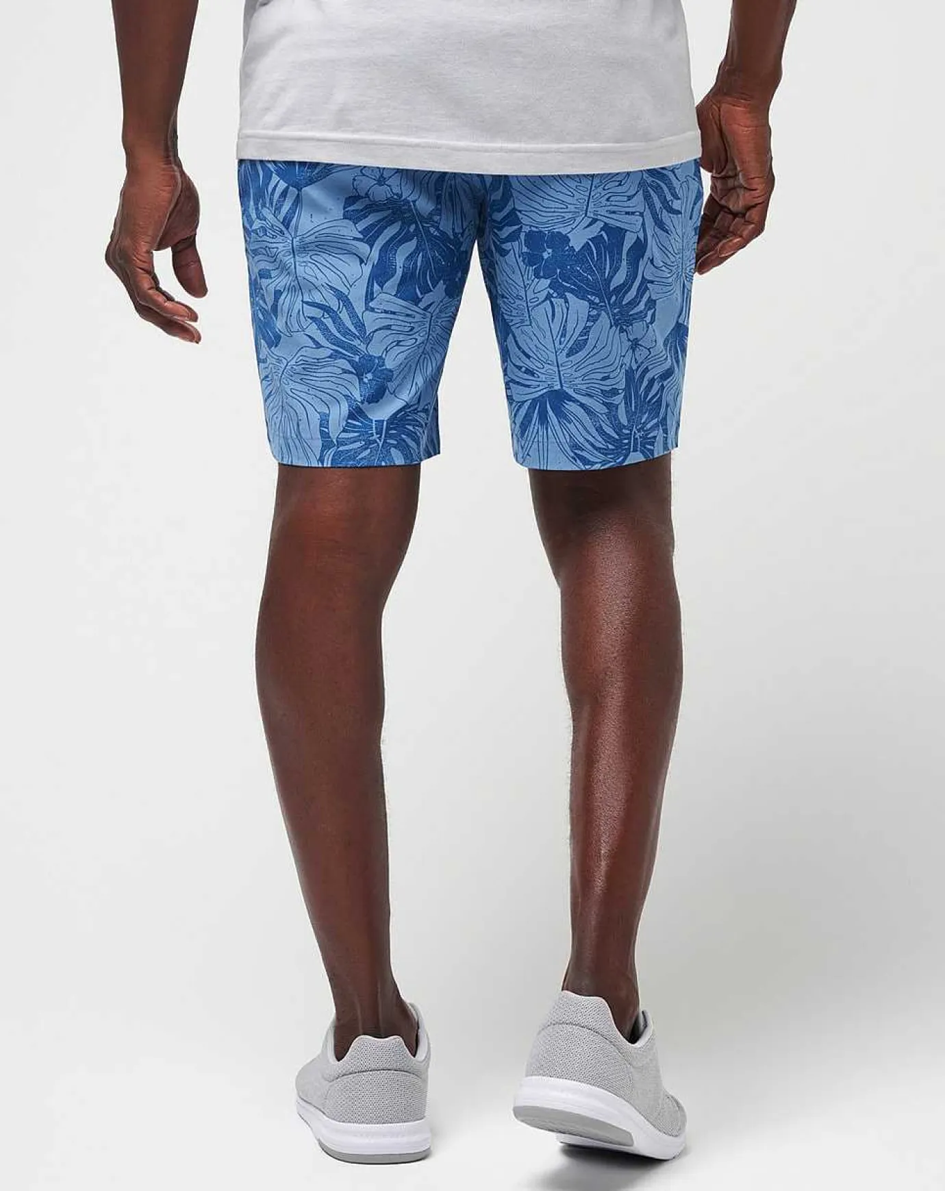 TravisMathew Ankle Pounders Short 9In> Shorts