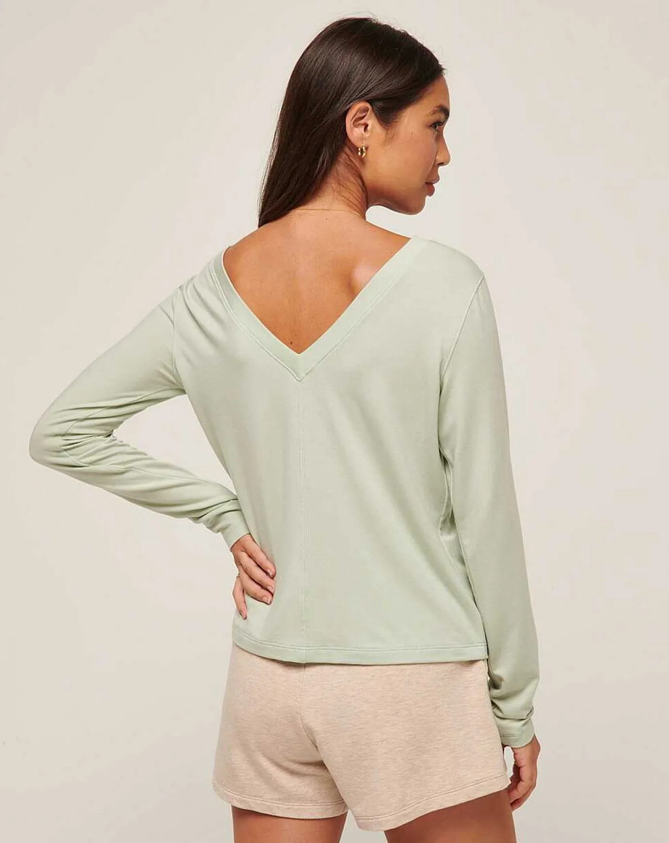 TravisMathew Bay Waves Vneck Top> Shirts & Tops