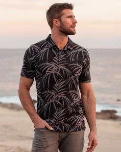 TravisMathew Buzz Words Polo> Polos