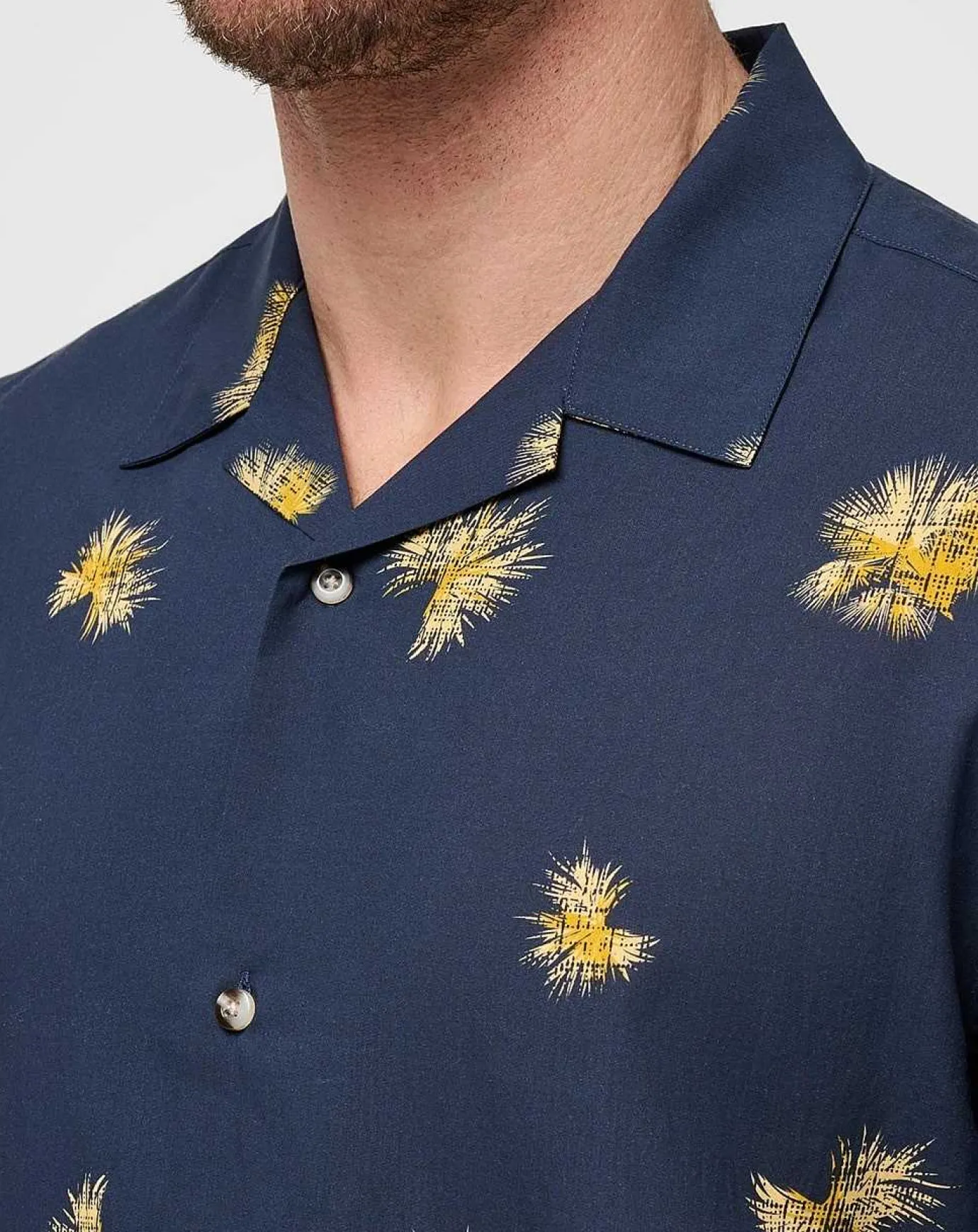 TravisMathew Casino Holiday Button-Up> Polos