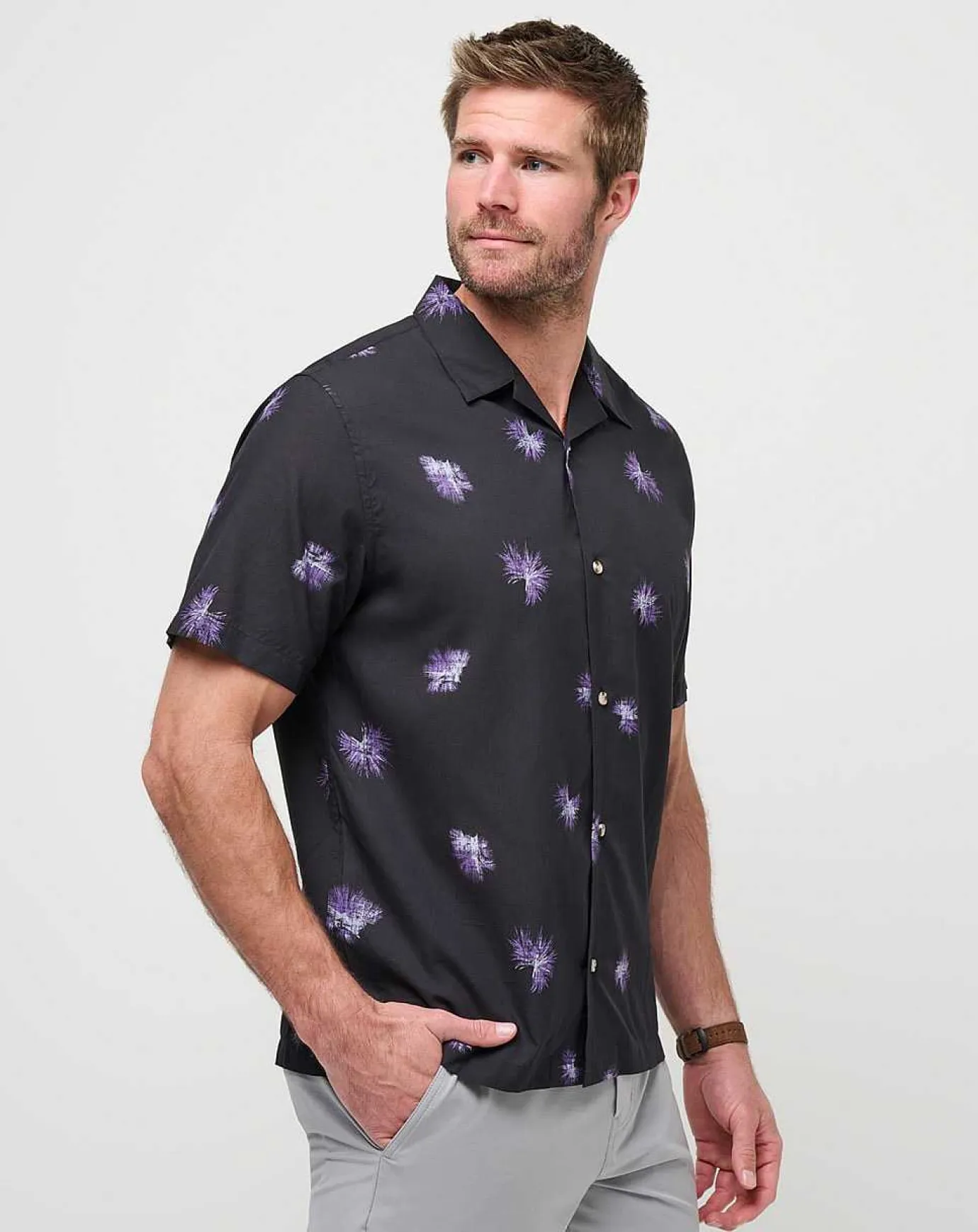 TravisMathew Casino Holiday Button-Up> Polos