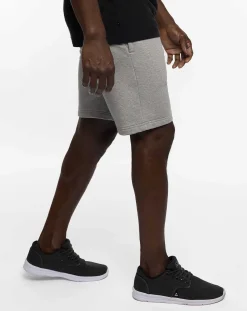 TravisMathew Cloud Short 2.0 8In> Shorts