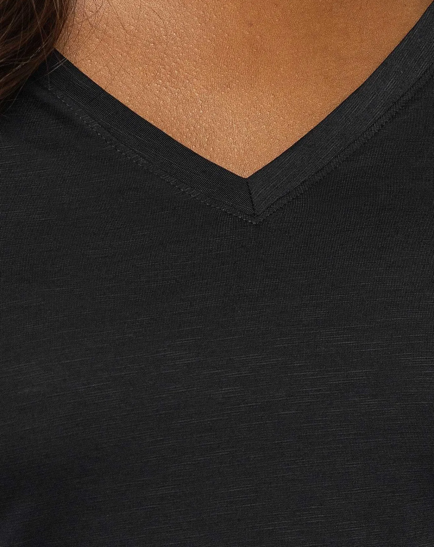 TravisMathew Day Or Night V-Neck Tee> Tees