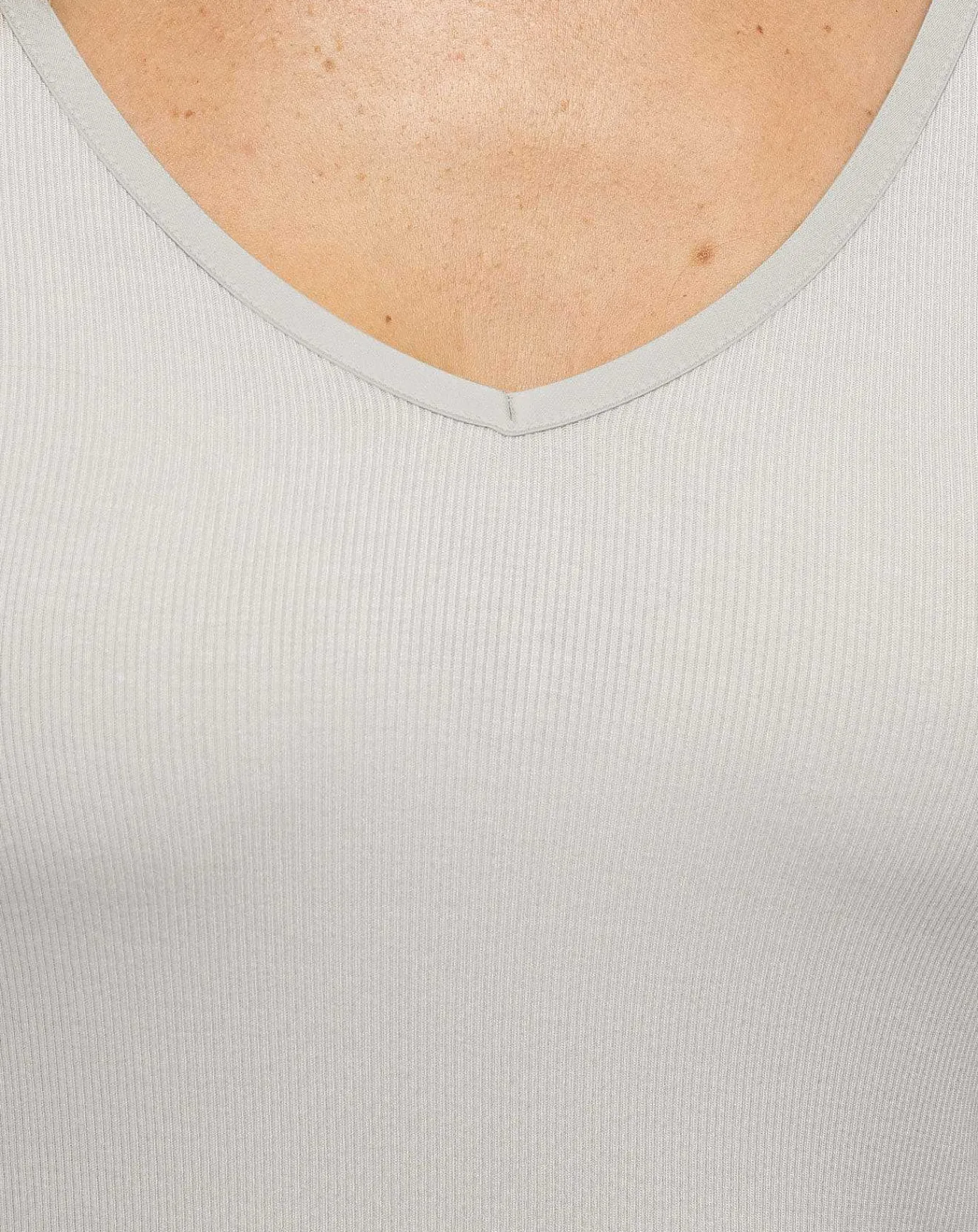 TravisMathew Favorite Day Long Sleeve V-Neck Top> Shirts & Tops