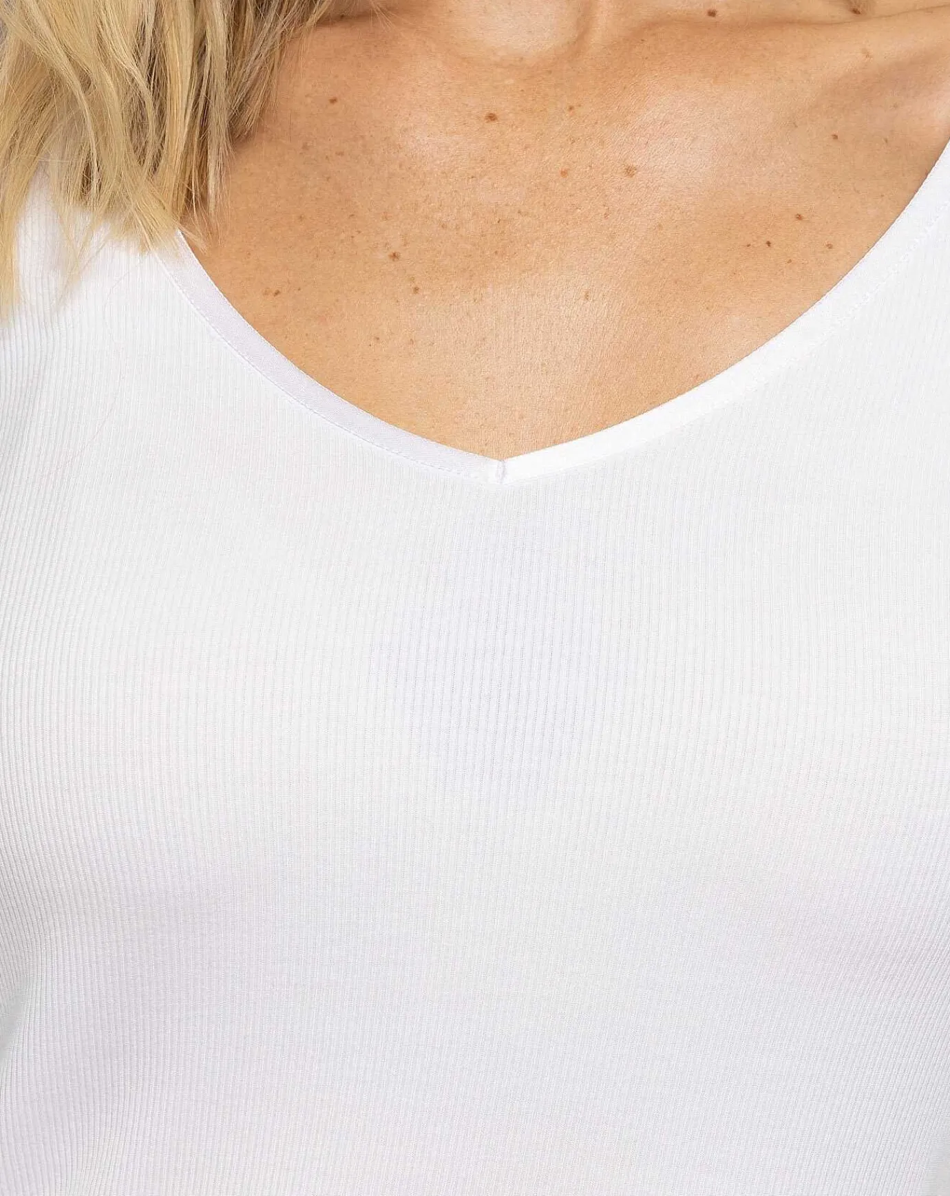 TravisMathew Favorite Day Long Sleeve V-Neck Top> Shirts & Tops