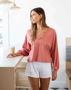 TravisMathew Girls Night Top><noscript><img width=