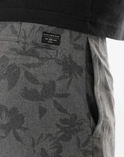 TravisMathew Inlet Short 9In><noscript><img width=