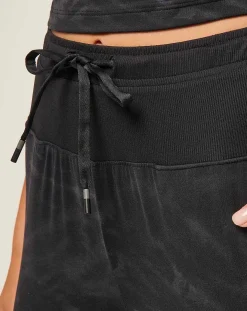 TravisMathew Long Lunch Jogger><noscript><img width=