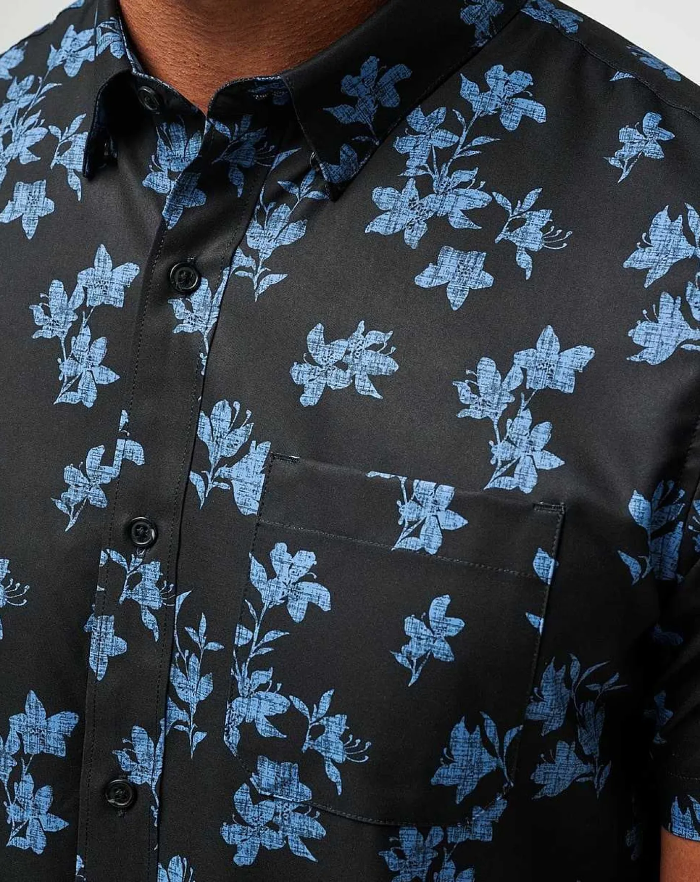 TravisMathew Mist On The Lake Button-Up> Button-Ups
