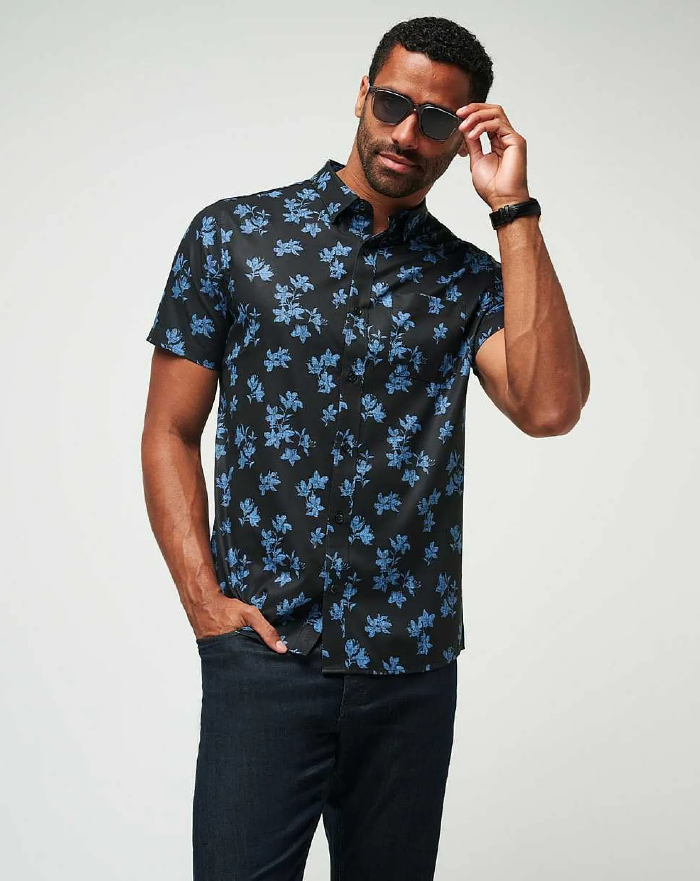 TravisMathew Mist On The Lake Button-Up> Button-Ups
