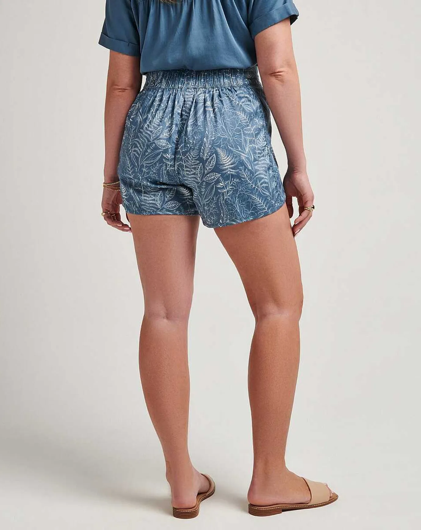 TravisMathew Out To Sea Short> Shorts