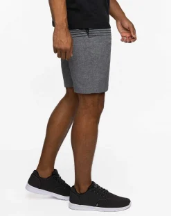 TravisMathew Playa Del Carmen Short 9In> Shorts