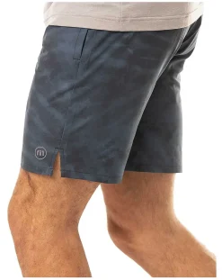 TravisMathew Reach The Summit Active Short 7.5In><noscript><img width=