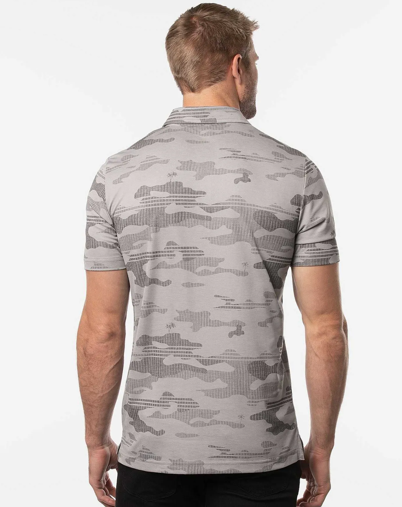 TravisMathew Skywind Polo> Polos