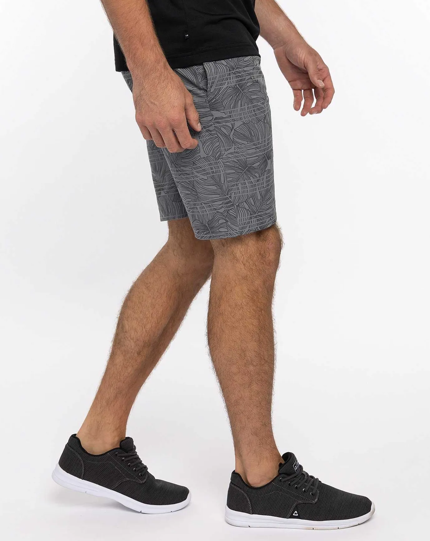 TravisMathew Splash Zone Short 9In> Shorts