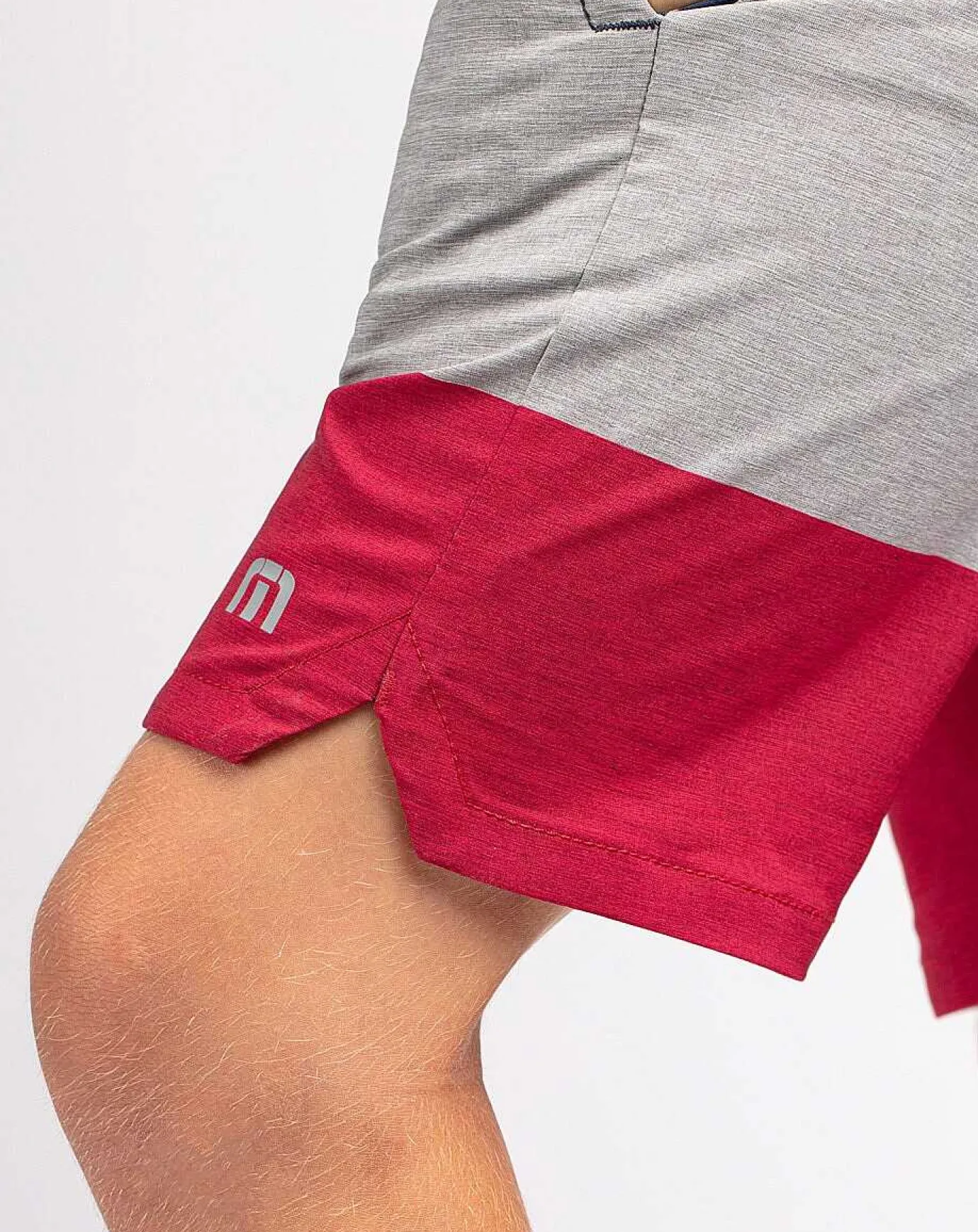 TravisMathew Ticker Tape Youth Boardshort> Youth Bottoms
