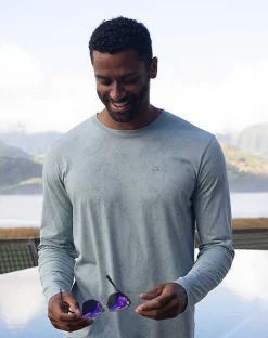 TravisMathew Warmer Tides Long Sleeve Tee><noscript><img width=