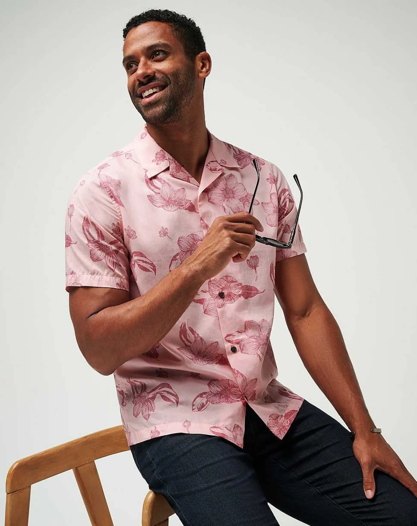 TravisMathew Yacht Rockin Button-Up> Button-Ups