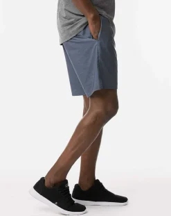 TravisMathew Zipline Active Short 7.5In><noscript><img width=